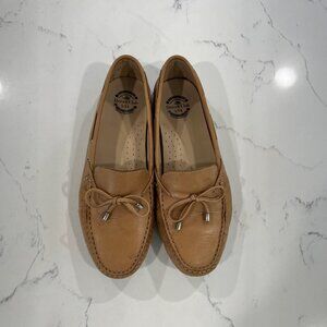 Driver Club USA Light Brown Loafers with Bow